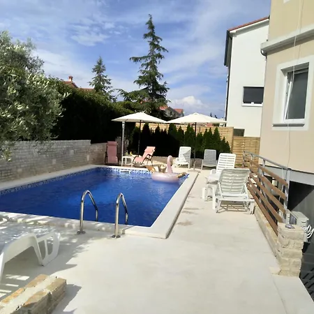 Gregovica Appartement *